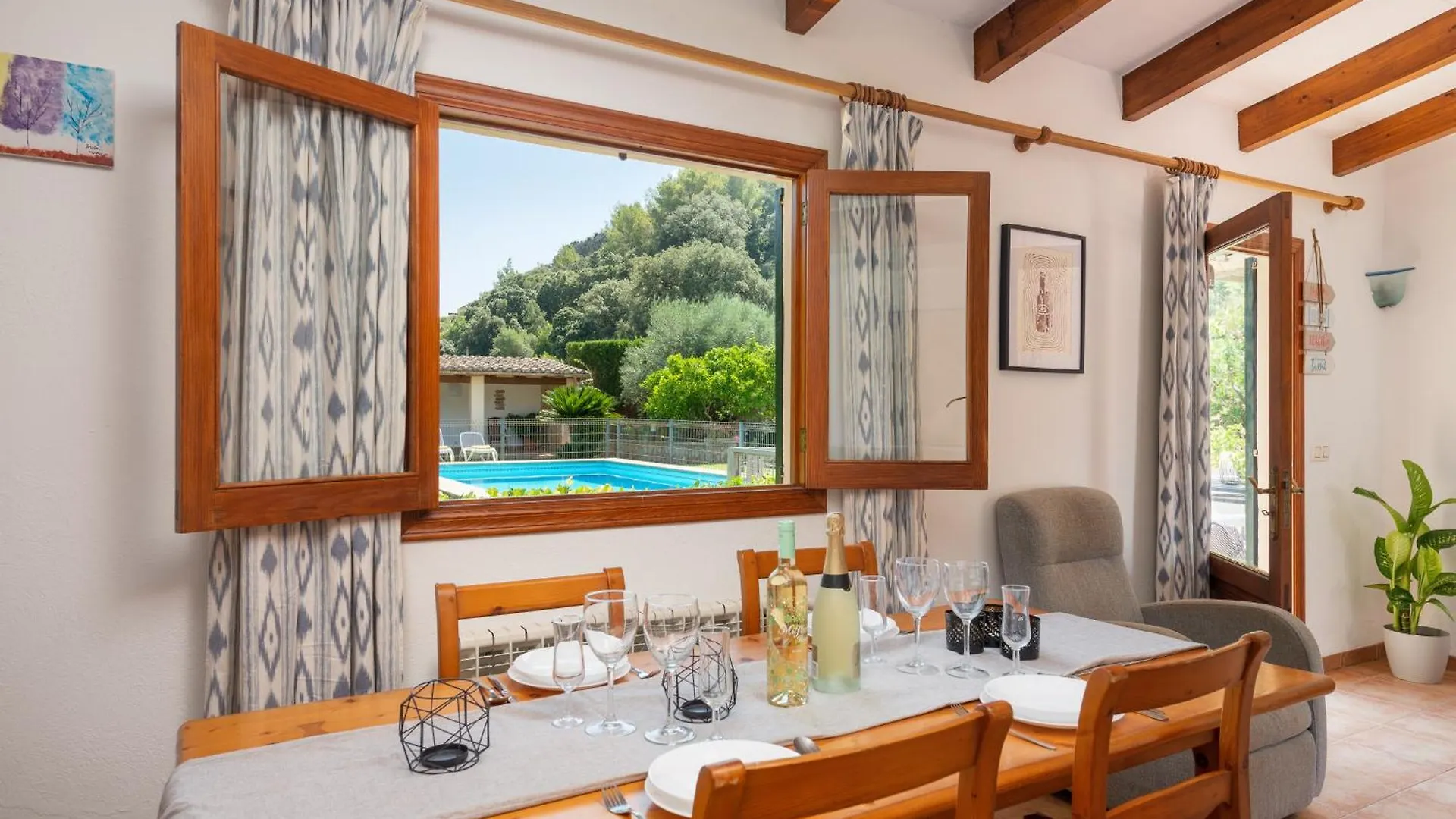 Villa Pont Romà - El Camp Redo - de Pollença con piscina, WIFI, AC